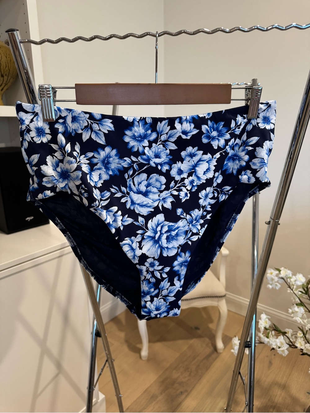 Lands End High-Waist Cheeky Bikini Bottoms in Deep Sea Navy Painted Floral - NWT